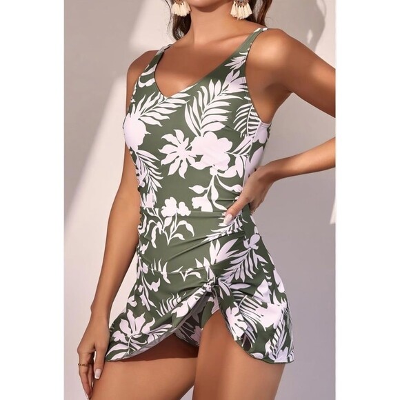 NWT AIDONGER sage green one piece swimsuit Size M with built in bra. Classy fit. - Picture 1 of 12